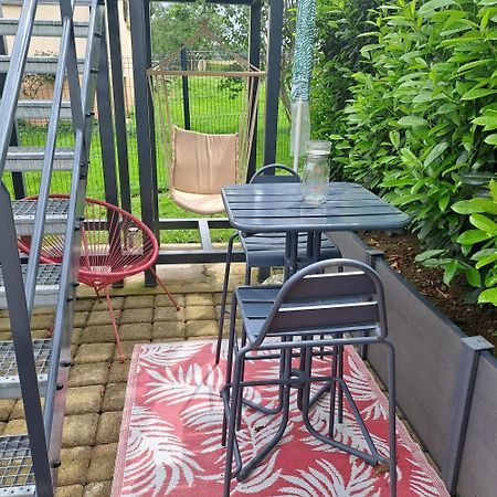 Studio Cosy Spacieux Lumineux Avec Terrasse Vezelois Bagian luar foto